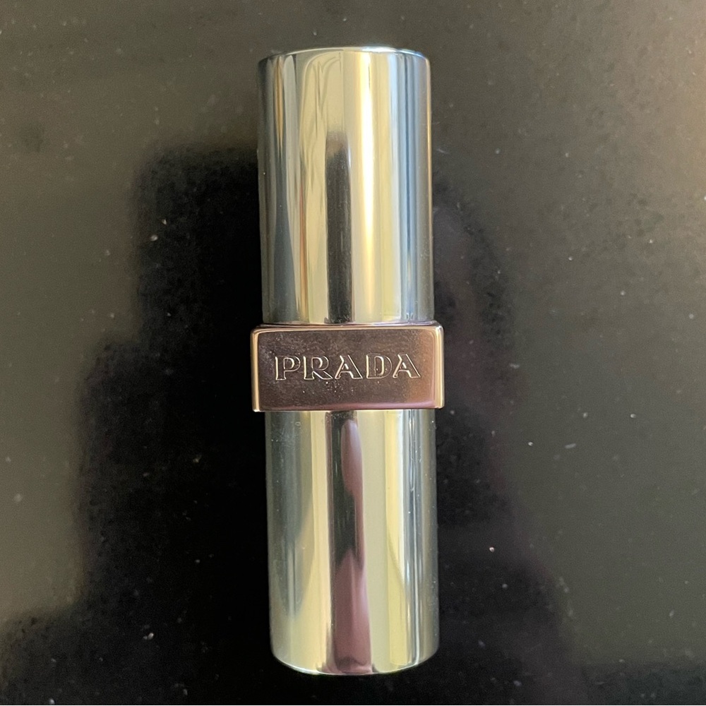 Prada Light Glowing Lip Oil Stick